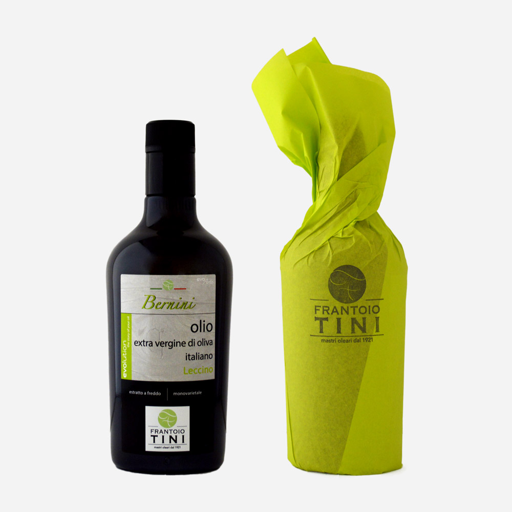 Bottiglia da 500ml di Olio Extravergine di Oliva Bernini Monocultivar Leccino estratto a freddo - Frantoio Tini.